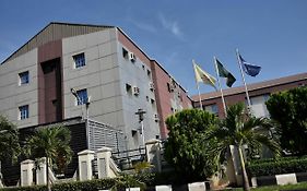 Petrus Hotels Royale